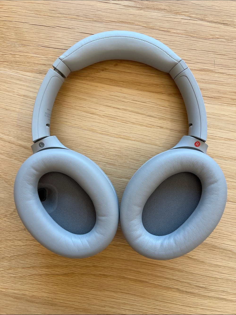 Sony Wireless Noise Canceling Headphones WH-1000XM4 - Picture 7 of 10